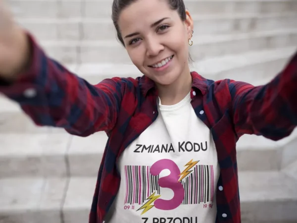 Koszulka Damska na Urodziny Zmiana Kodu na 3 4 5 z Przodu - Twój Wiek - Śmieszny Prezent
