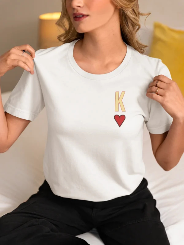 Królowa jest tylko jedna | Damska koszulka urodzinowa personalizowana Koszulka z Inicjałem Królowa Jest Tylko Jedna - Prezent dla Żony Mamy lub Przyjaciółki