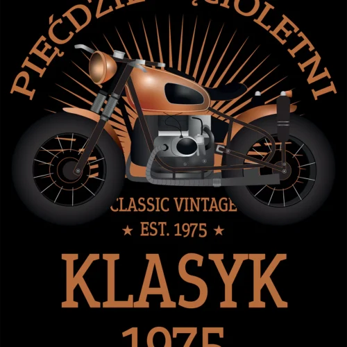 Grafika koszulki 'Pięćdziesięcioletni Klasyk EST. 1975' z brązowym motocyklem vintage na czarnym tle z promienistym wzorem.