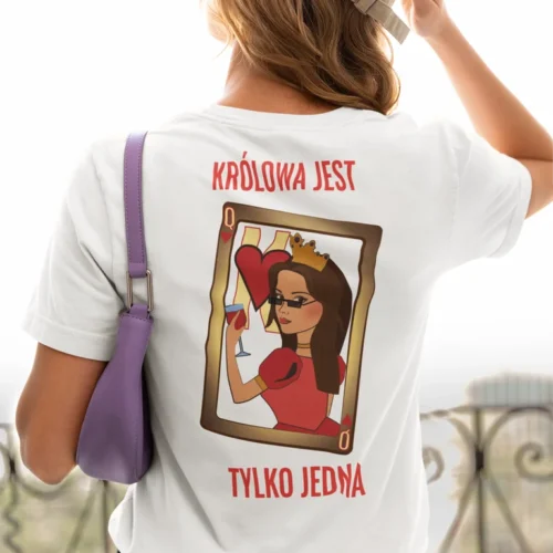 Koszulka z Inicjałem Królowa Jest Tylko Jedna - Prezent dla Żony Mamy lub Przyjaciółki