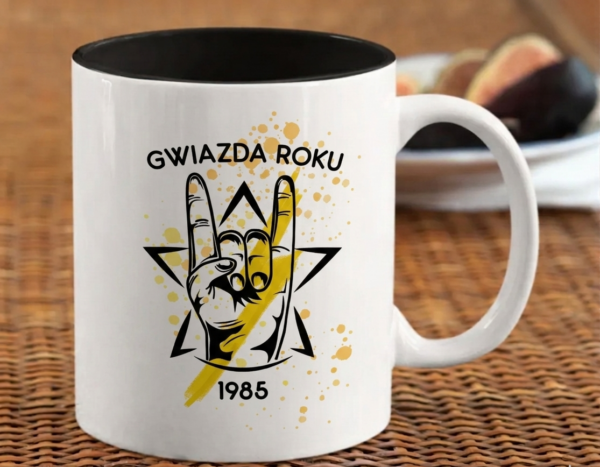 Kubek urodzinowy gwiazda roku | z datą urodzenia | rockowy kubek