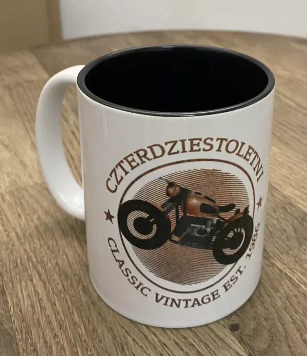 Kubek urodzinowy 50letni klasyk | Personalizowany prezent dla fana motocykli