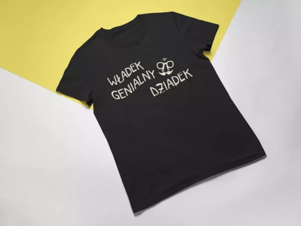 Czarna bawełniana koszulka dla dziadka z białym nadrukiem i grafiką okularów