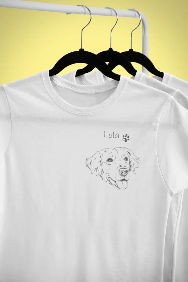 copy-of-copy-of-copy-of-copy-of-mockup-of-a-t-shirt-hanging-from-a-rack-26875 (6) Personalizowana koszulka dla dzieci z Golden retrieverem